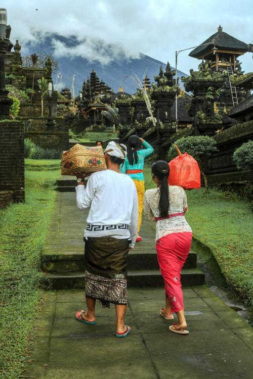 The Balinese Kebaya