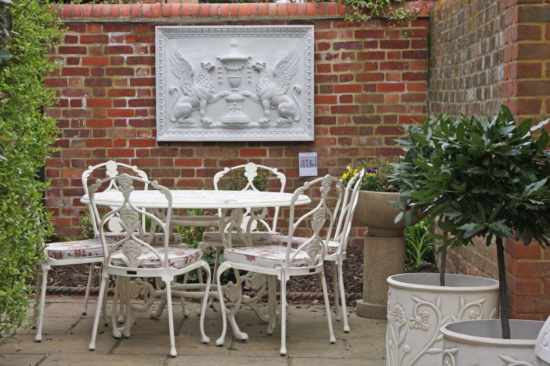 New Displays of Outdoor Furniture in our Nettlebed Gardens