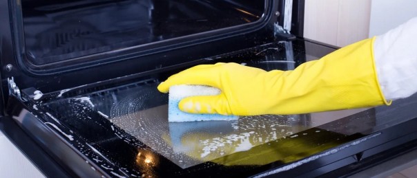 How To Clean An Oven Using Dirtbusters Eco-Friendly Products