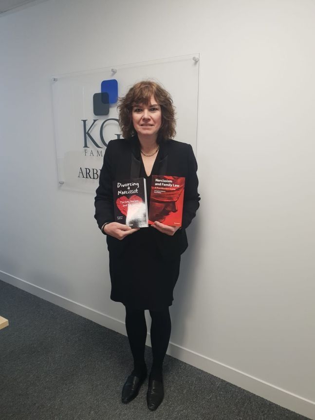 Narcissism books receive positive comments